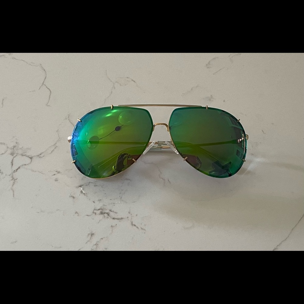 Lily Pulitzer aviator style sunglasses